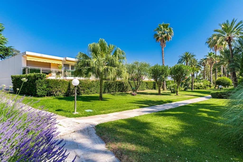 Superbe Bord De Avec Terrasse & Piscine Apartment *