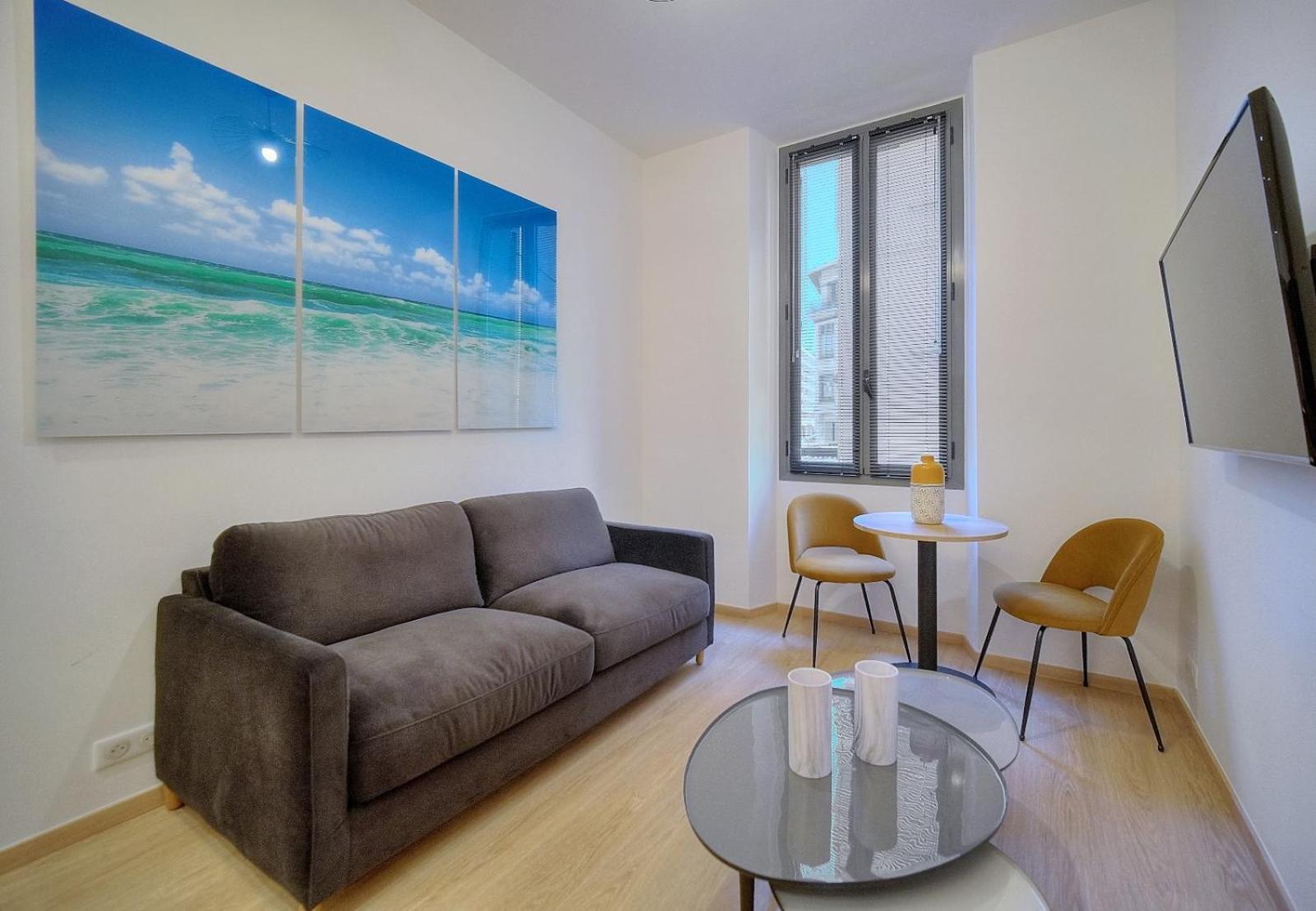 Ideal 2 Pieces Renove Proche Palais 2p1 Apartment