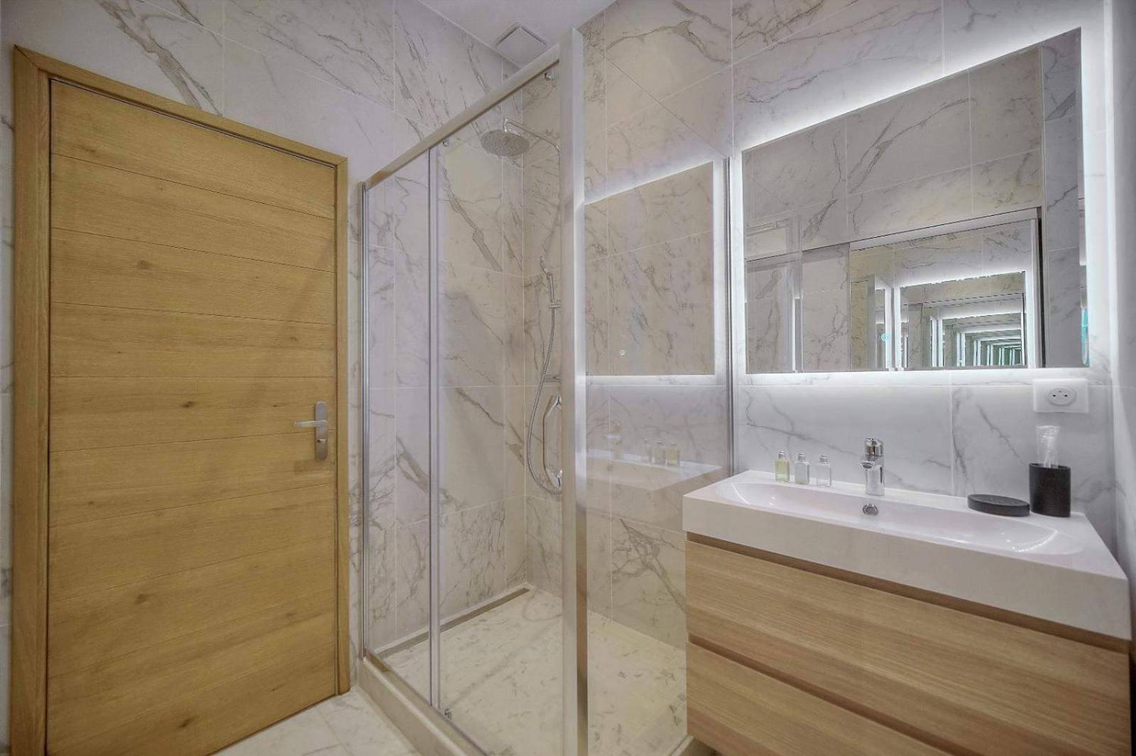 Apartment Ideal 2 Pieces Renove Proche Palais 2p1