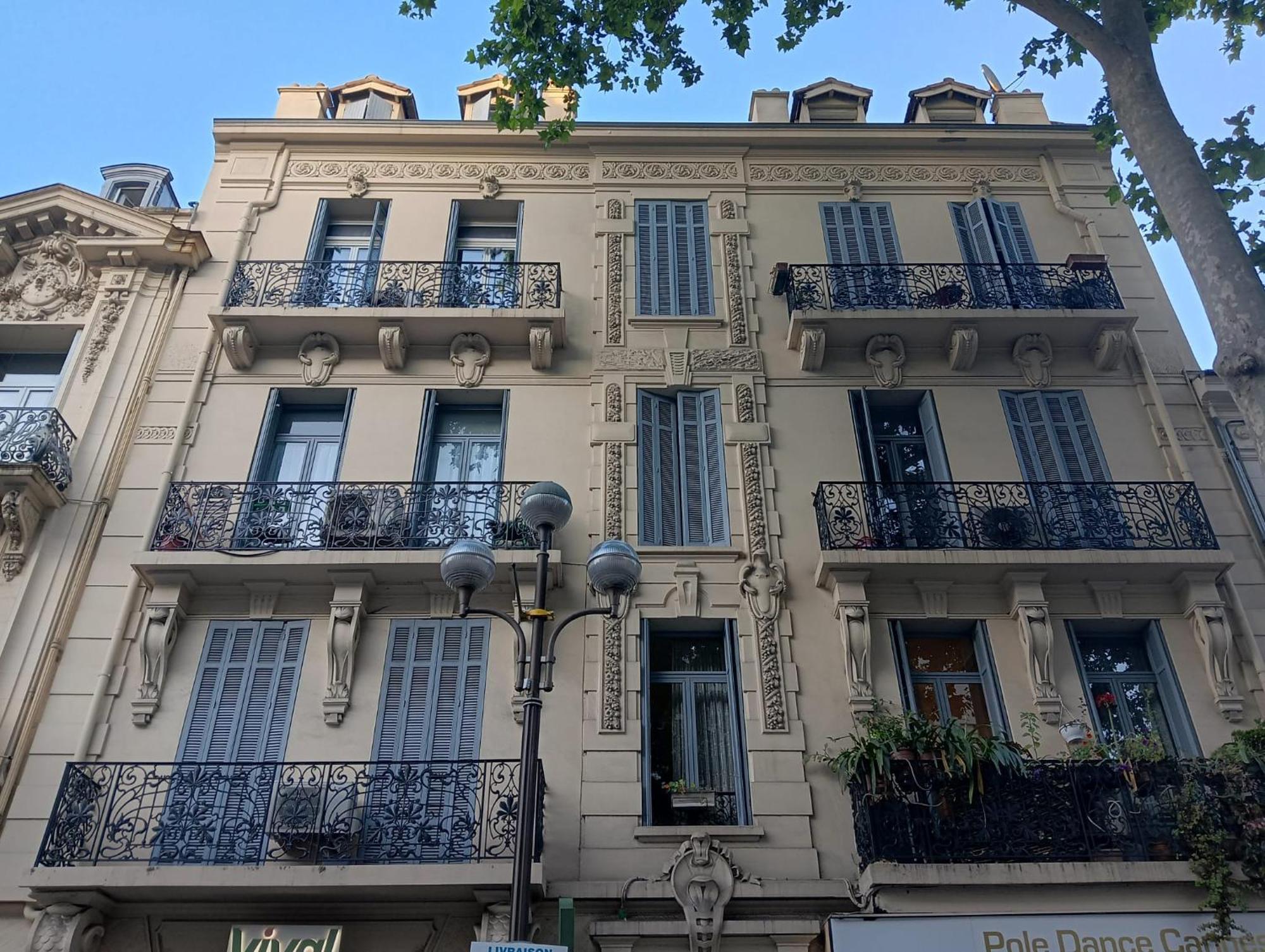 Maison Carnot