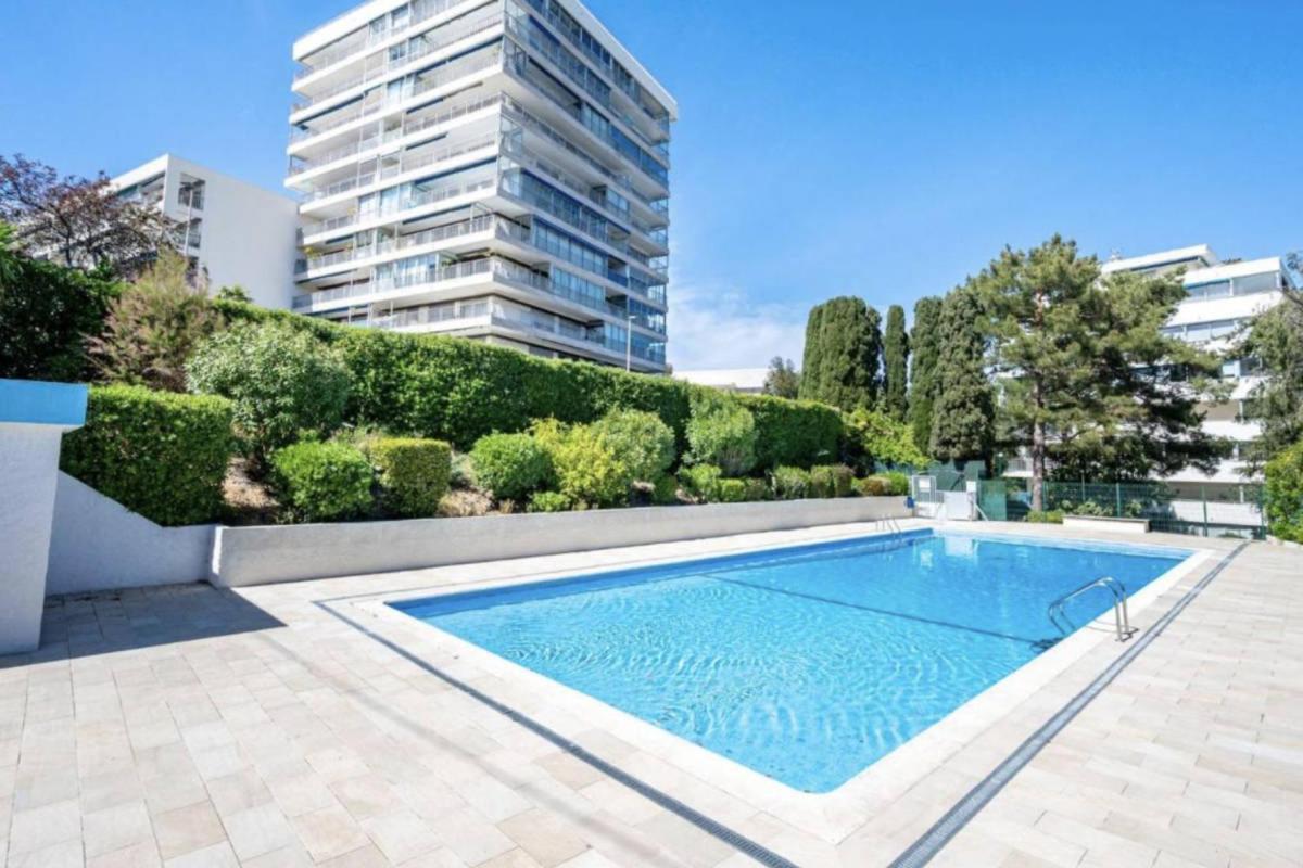 Spacieux 2 Pieces Terrasse Et Piscine