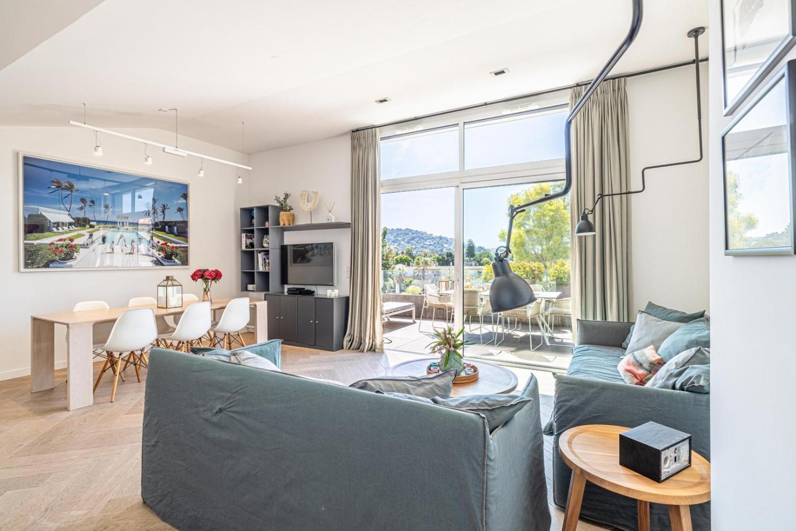 Penthouse Radieux Avec Terrasse Et Vue Magnifique * Cannes