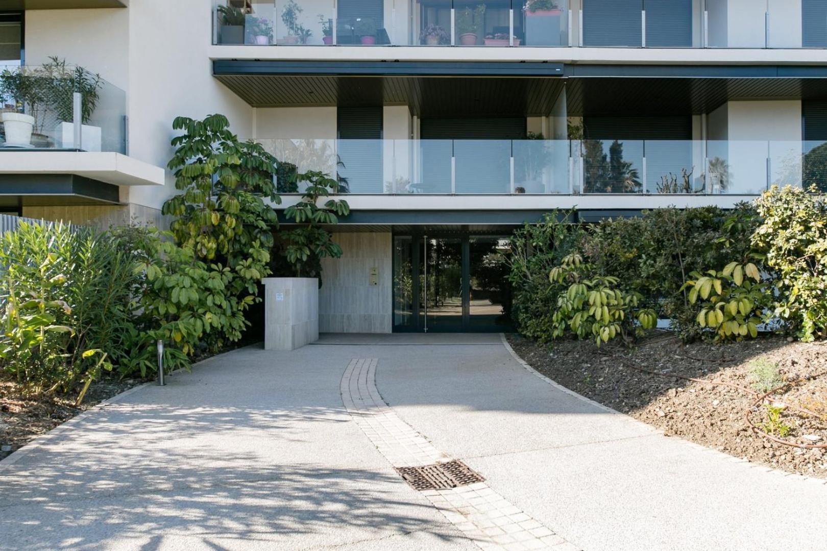 Appartement Penthouse Radieux Avec Terrasse Et Vue Magnifique *