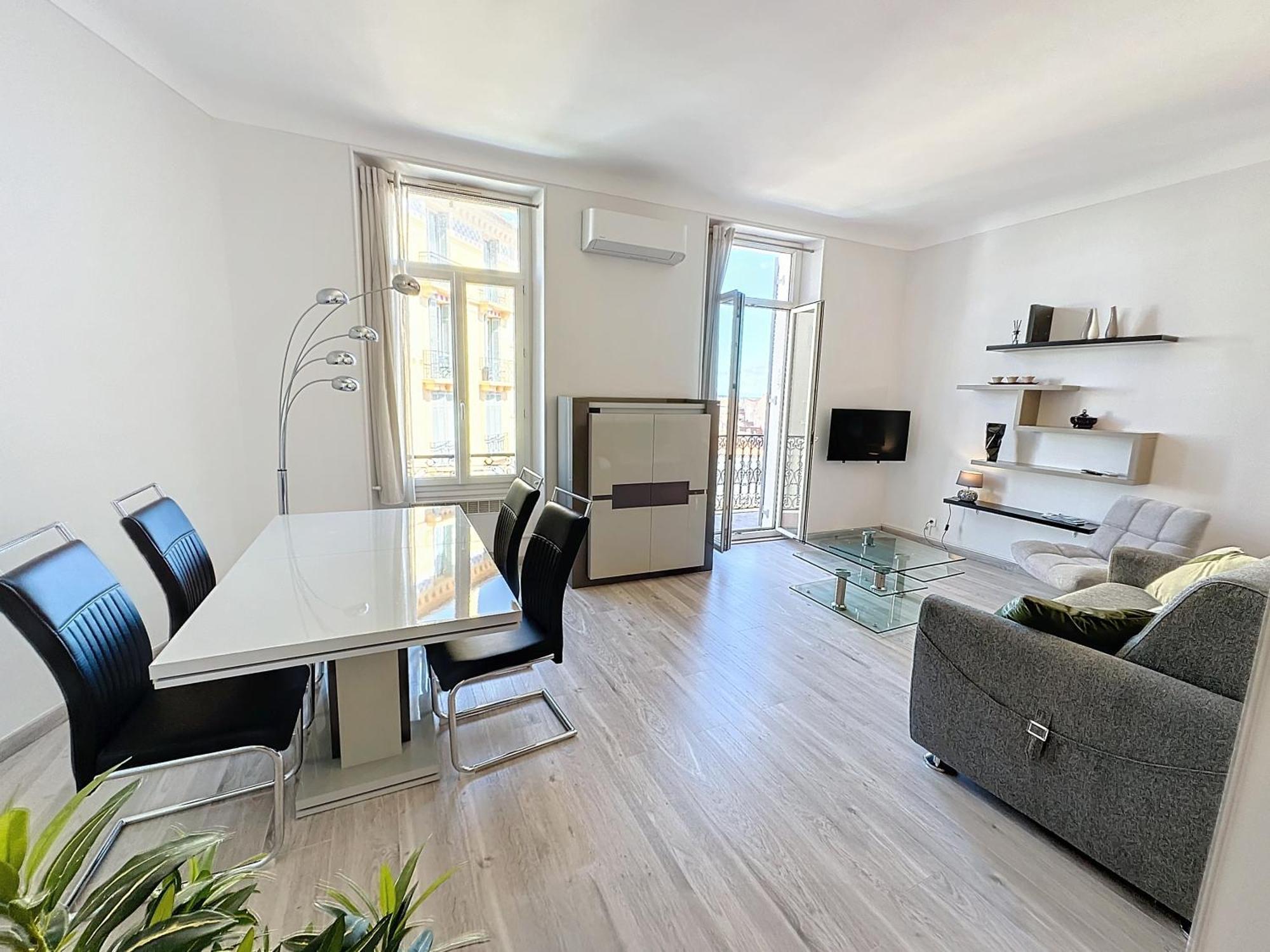 Rol2 - Beau 2 Pieces Avec Balcon Et Vue Laterale Apartment