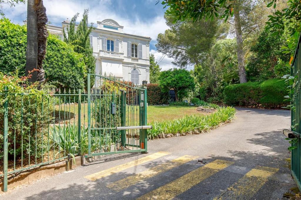 L'annonciade-calme-terrasse-parking Cannes