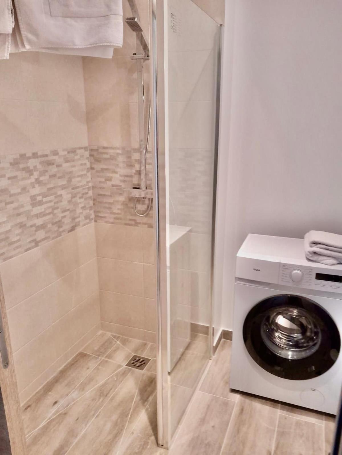 Vue Mer, Long Apartment *