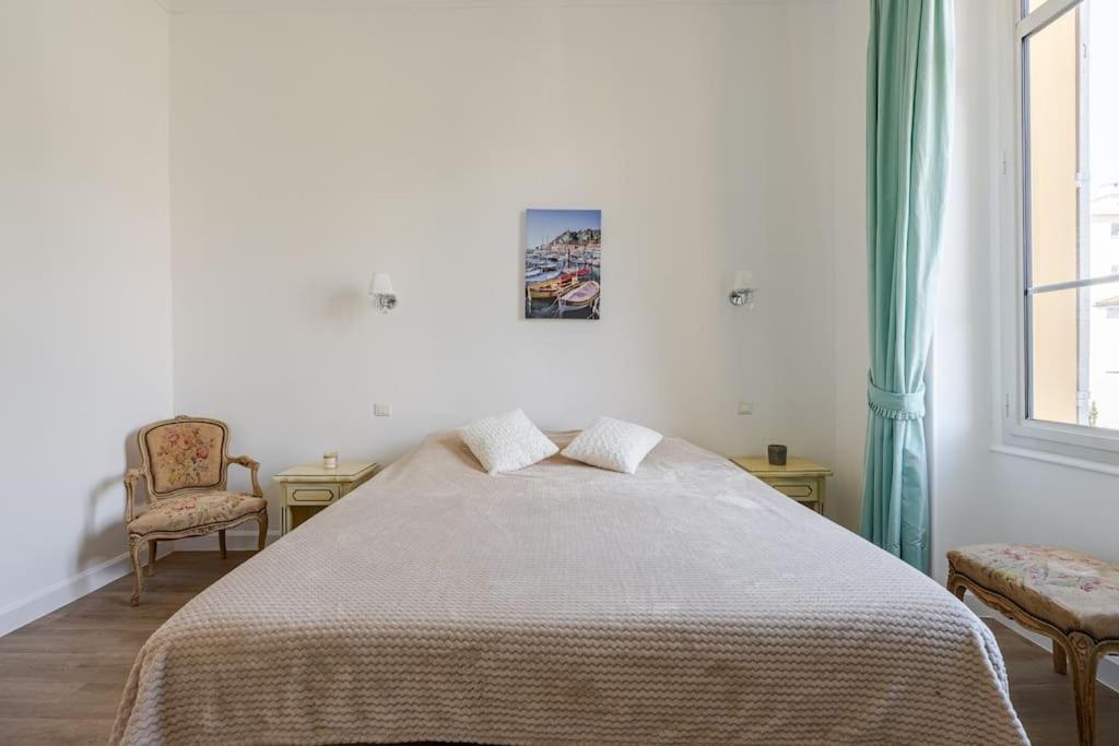 Newly Renovated! Harbour View On Balcony Terrace