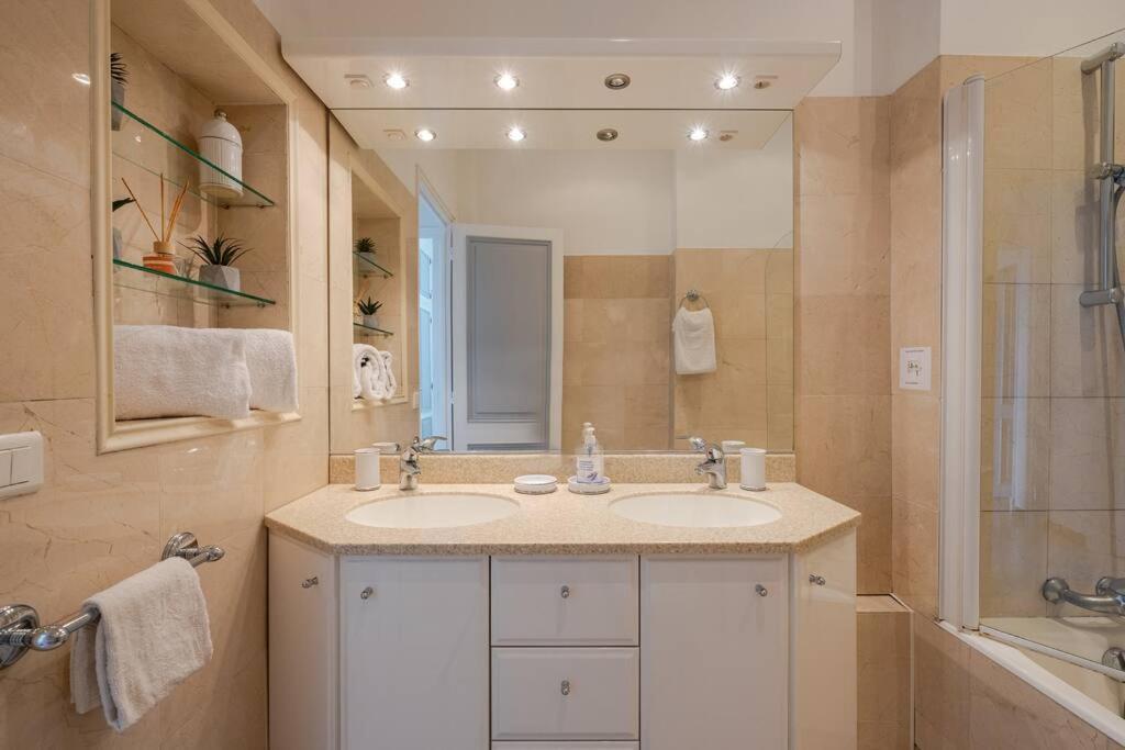 Appartement Newly Renovated! Harbour View On Balcony Terrace Cannes