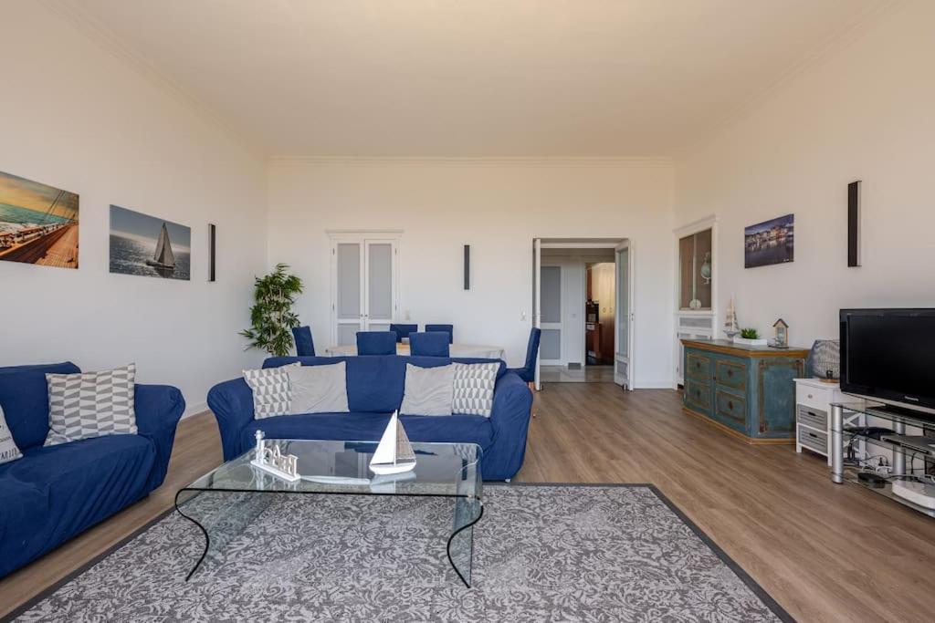 Newly Renovated! Harbour View On Balcony Terrace Appartement *