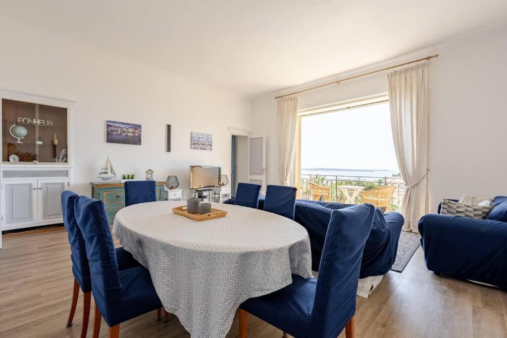 Newly Renovated! Harbour View On Balcony Terrace Appartement