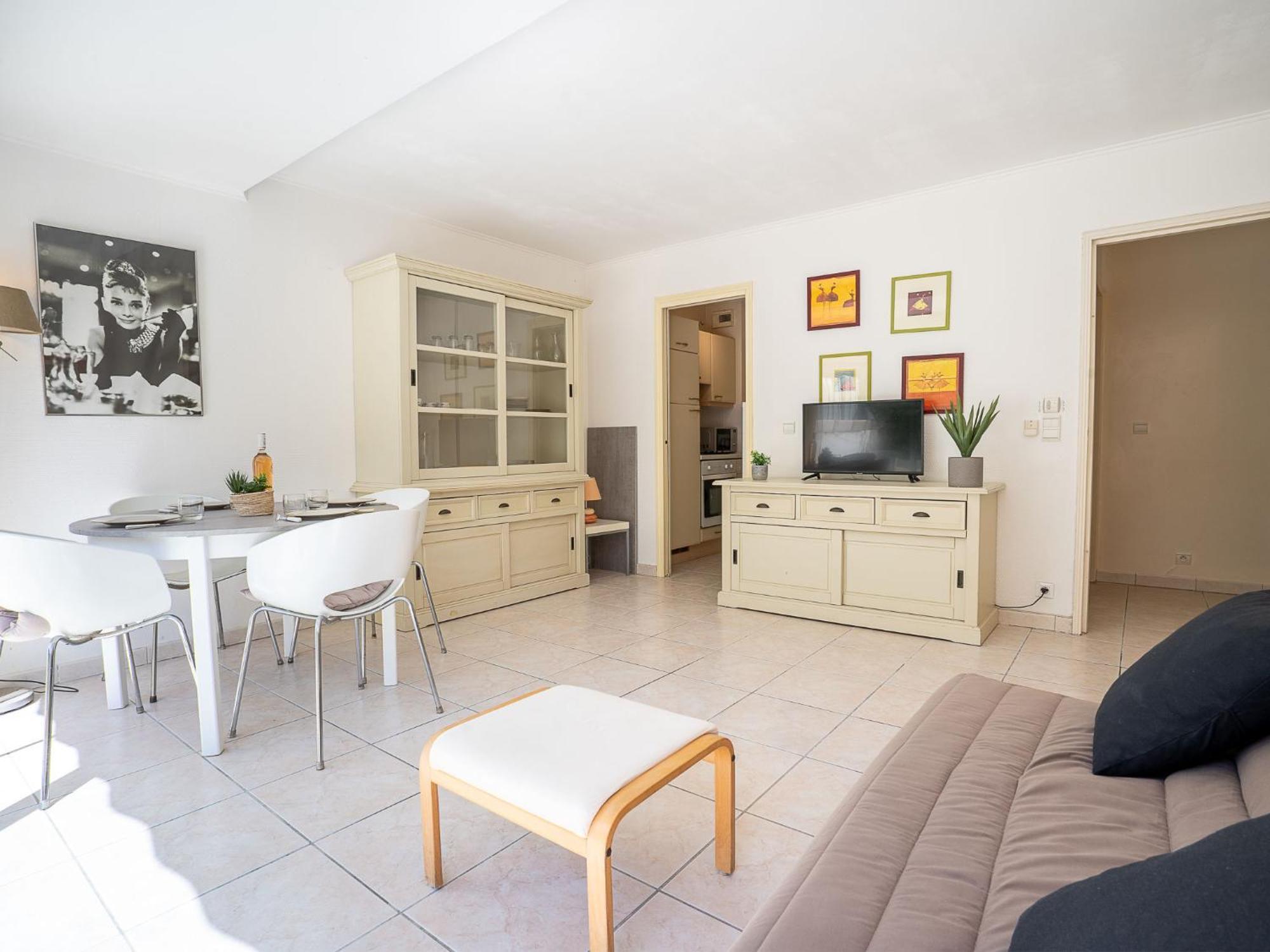 Bay-1 By Interhome Apartment *