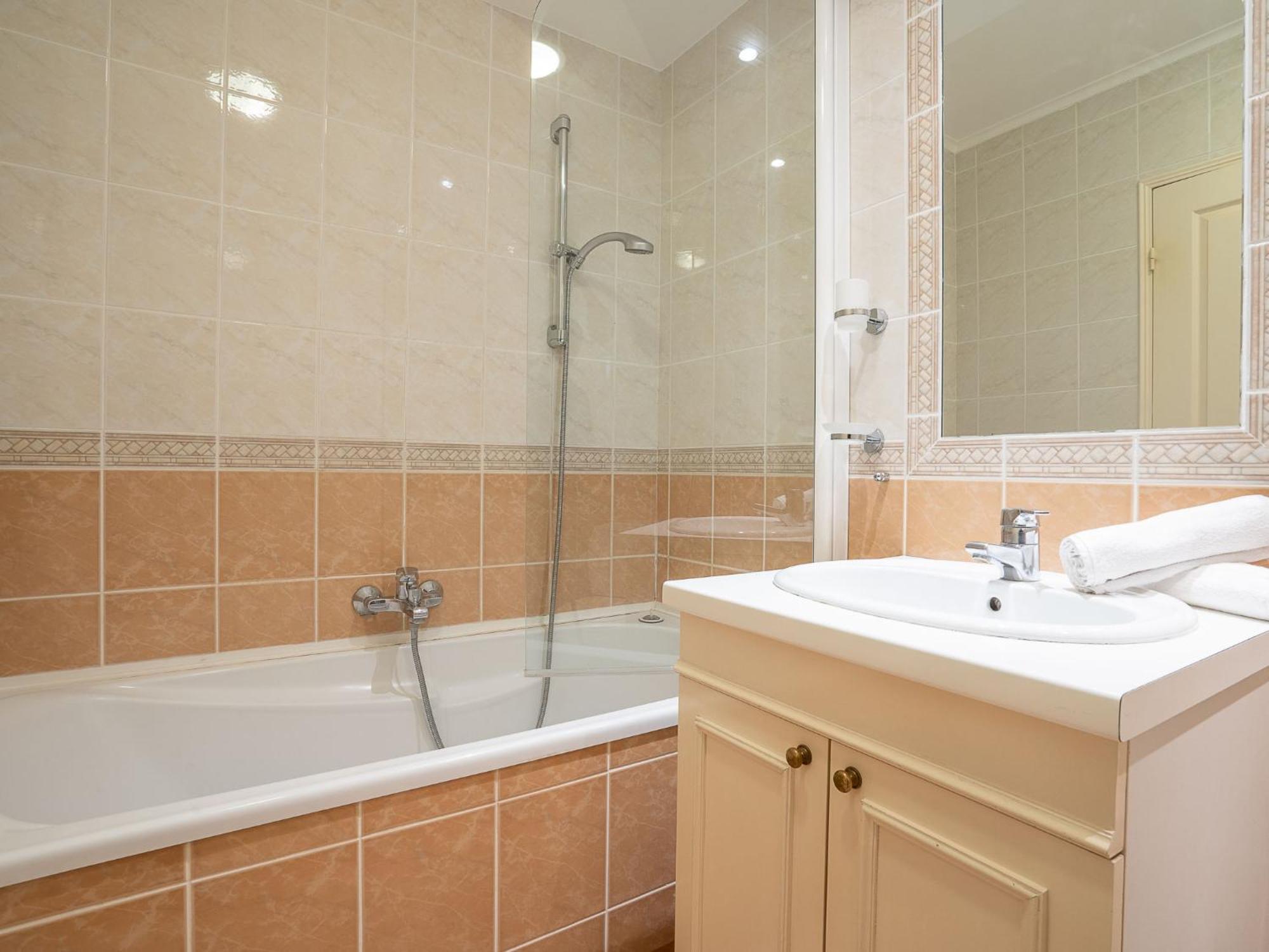 Apartment Bay-1 By Interhome