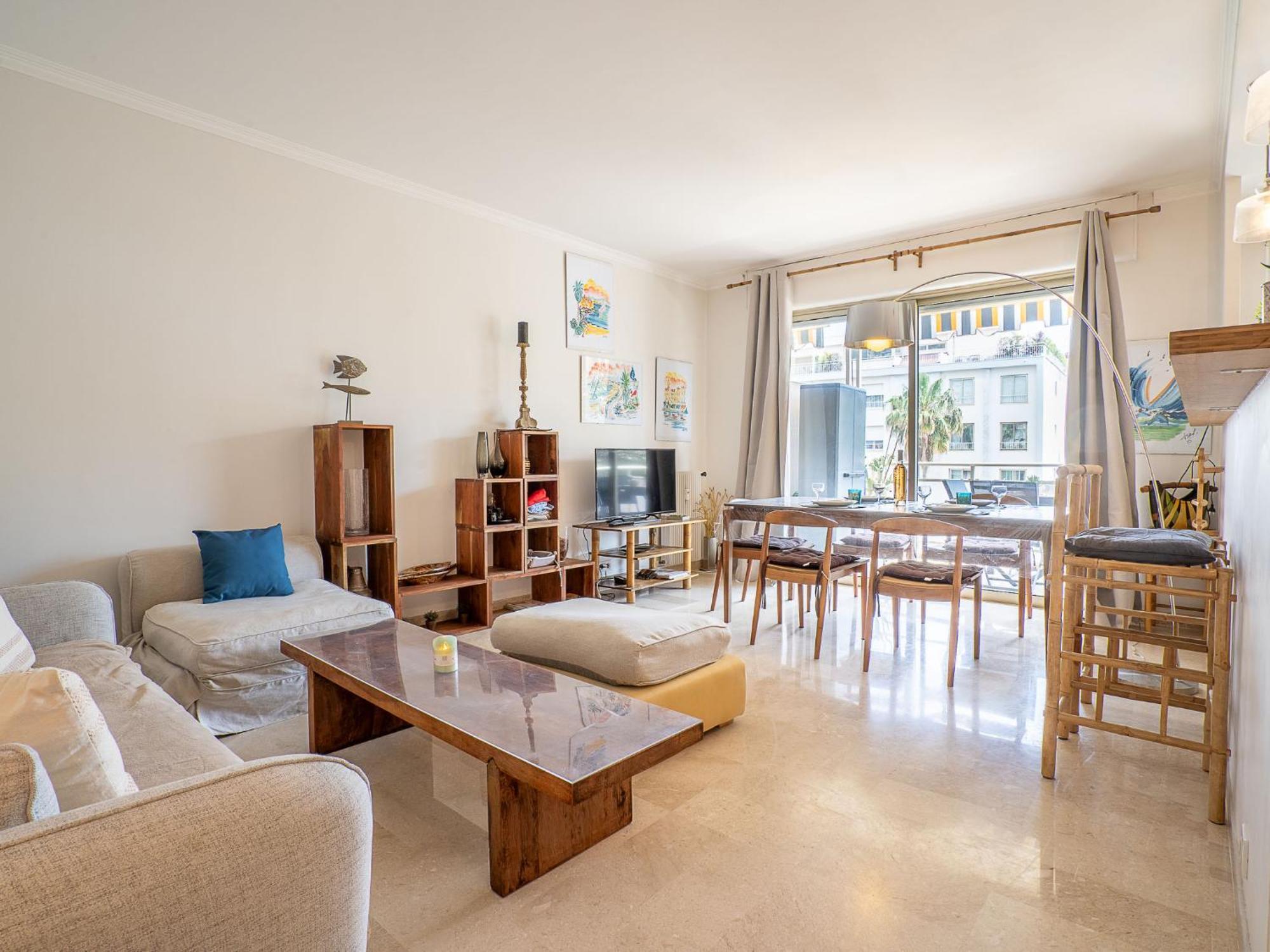Apartment Les Aliscamps By Interhome