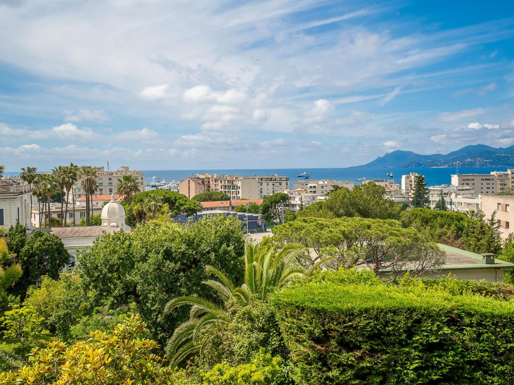 Parc Bruyere By Interhome * Cannes