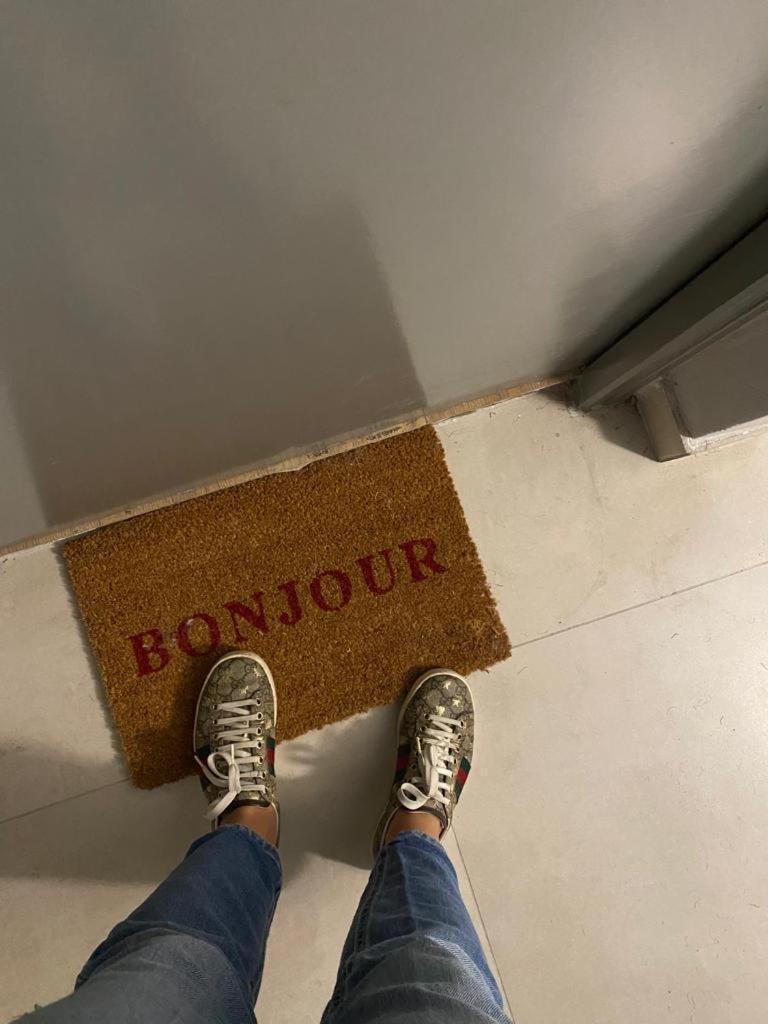 “ Bonjour” Au Coeur Et Au Calme Cannes