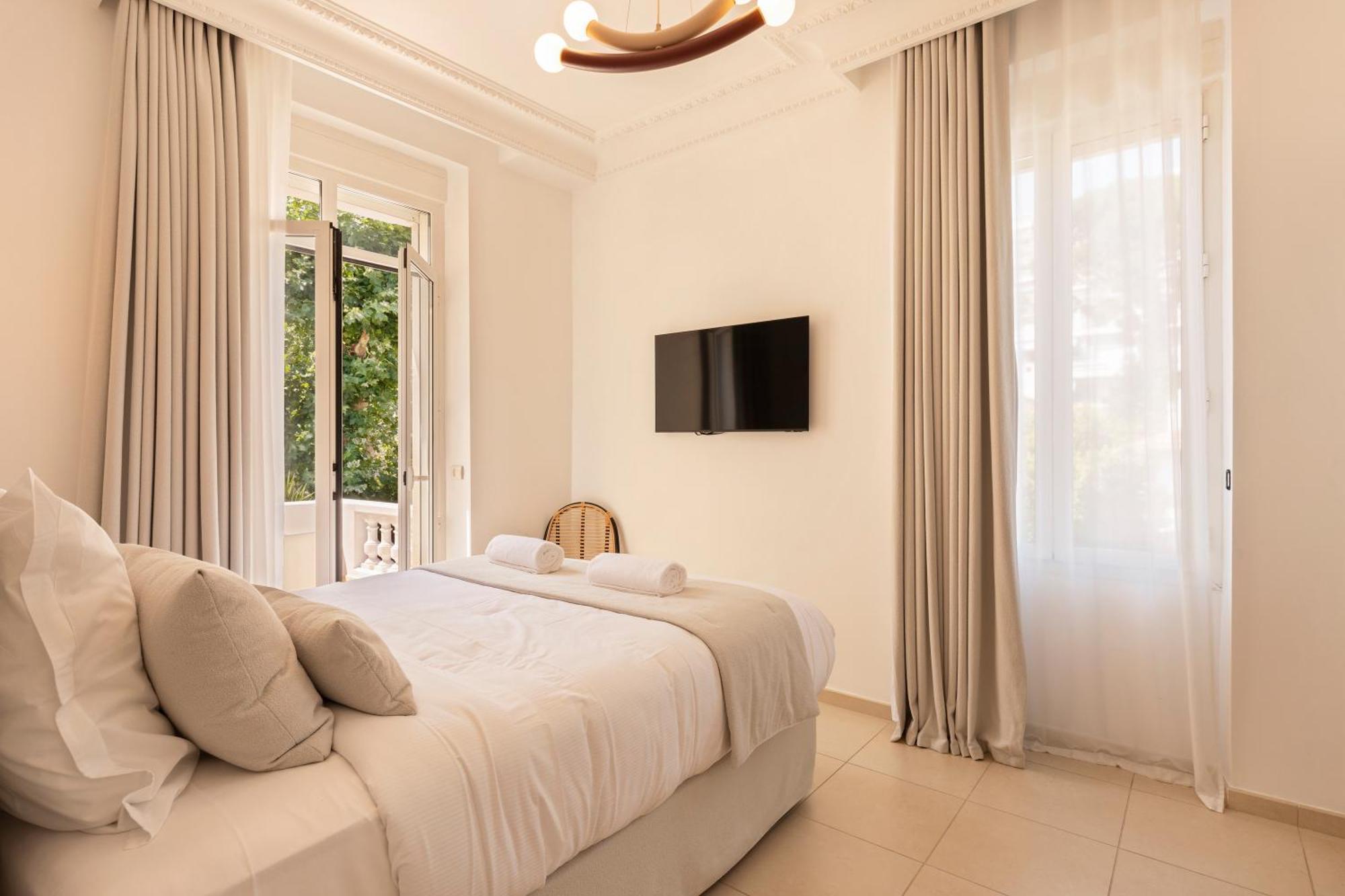 Villa Luxueuse 7 Avec Piscine - *