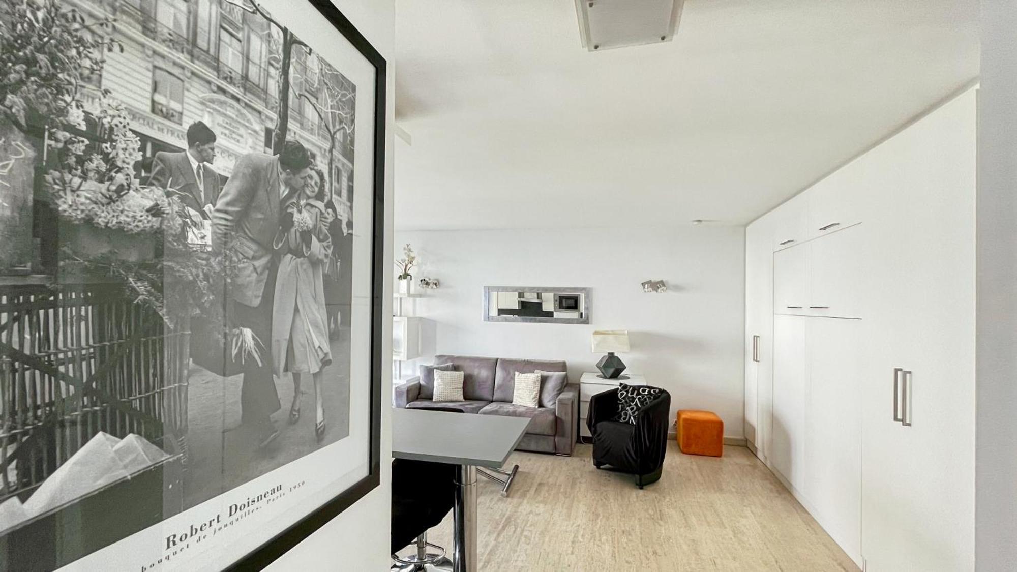 Apartment 2 Modern, Terrace And Parking *