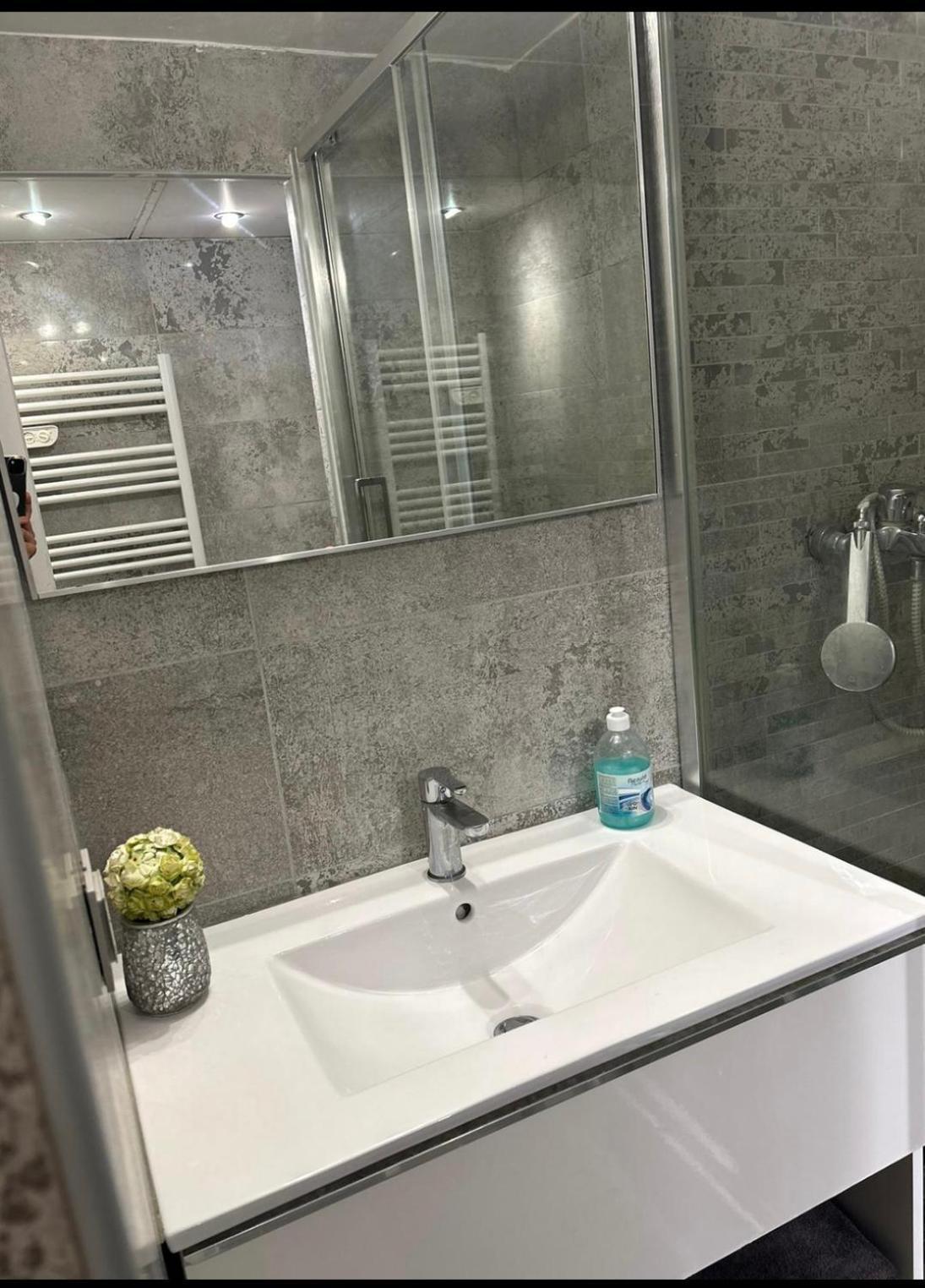 Appartement Joli 2 Pieces Aux Pieds Des Plages Cannes
