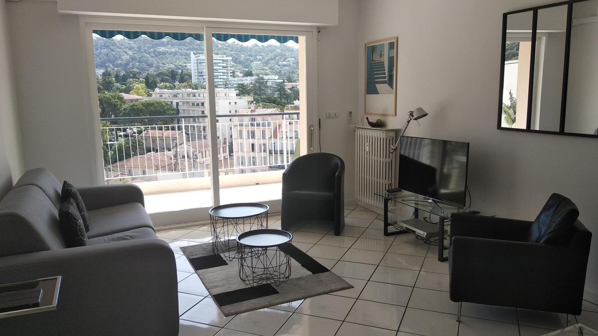 Magnifique 2 Pieces Apartment *