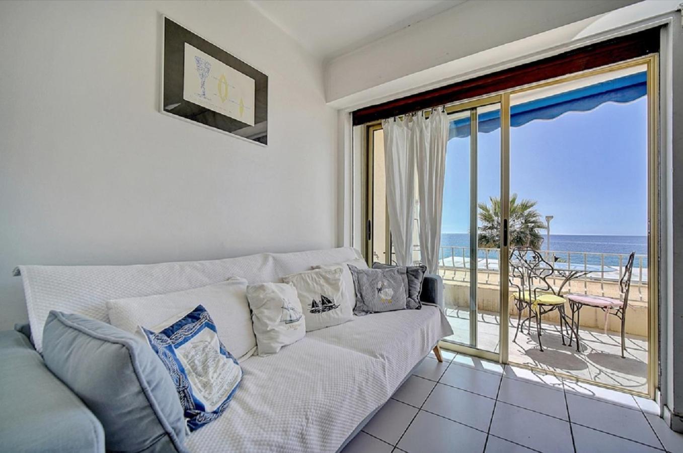 2 Pieces Avec Terrasse Vue L! A1b120 Apartment