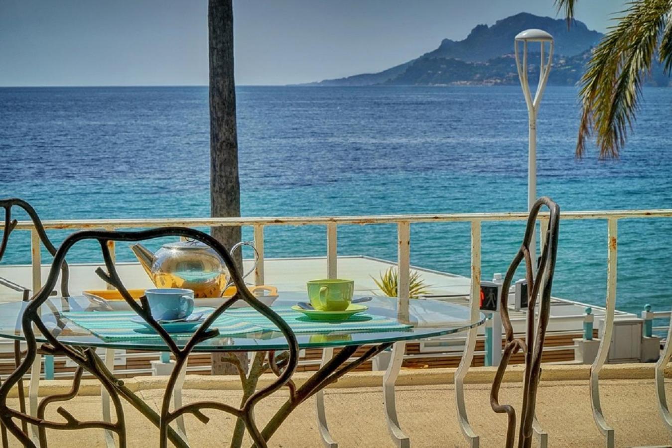 2 Pieces Avec Terrasse Vue L! A1b120 Apartment Cannes
