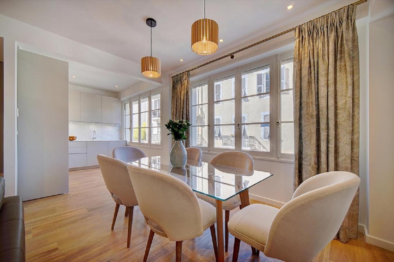 Magnifique 3 Pieces Renove Centre 'banane' Avec Veranda ! A2b88 Appartement