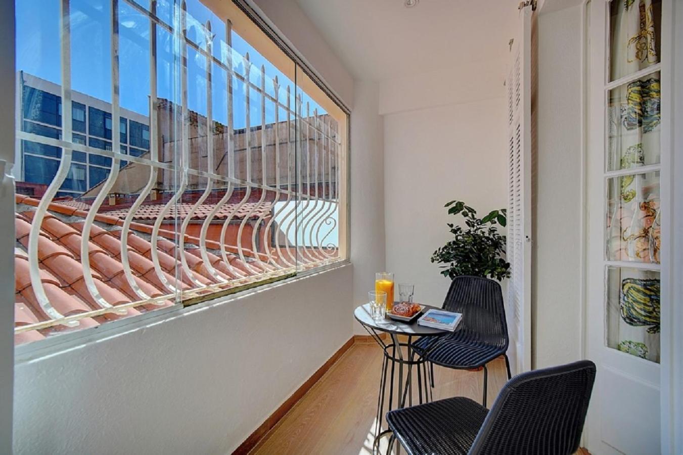 Magnifique 3 Pieces Renove Centre 'banane' Avec Veranda ! A2b88 Apartment Cannes
