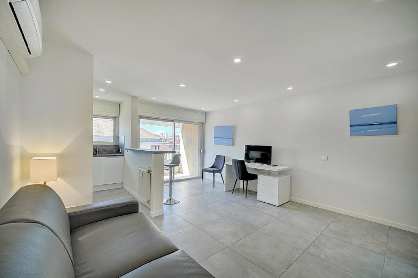 Moderne Renove 2min Croisette A0b166 Cannes