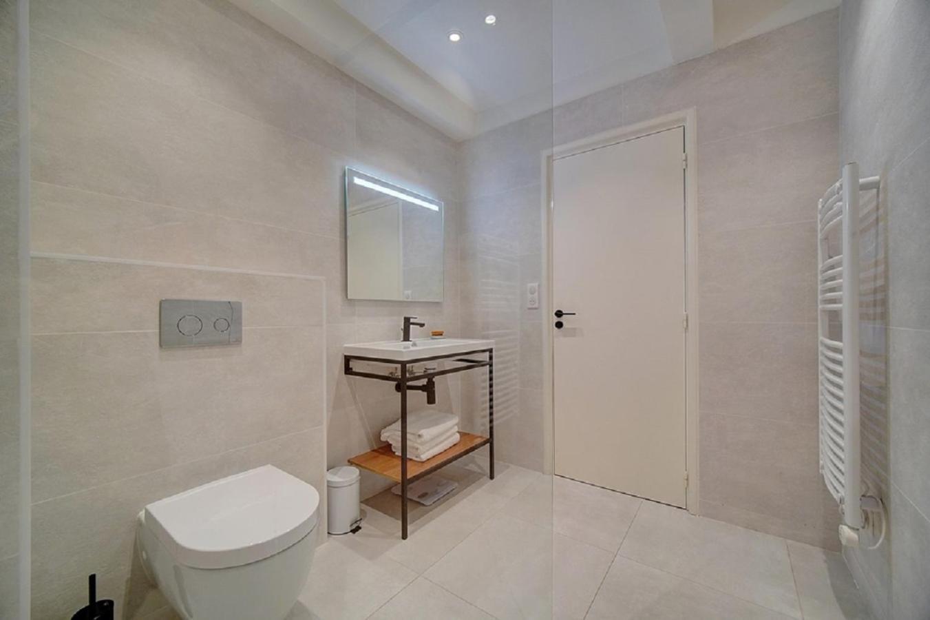 Appartement Magnifique 3 Pieces Renove Centre 'banane' Avec Veranda ! A2b88