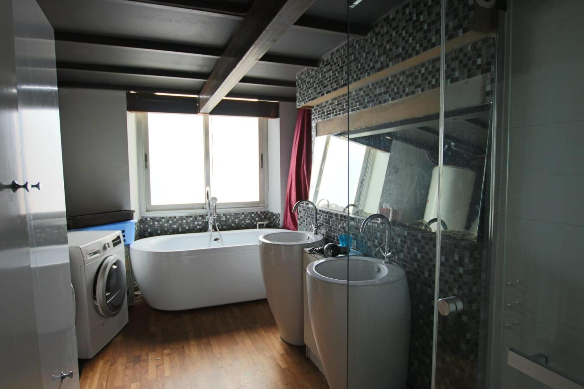 Unique Duplex In The Center Of Ideal Accomodation For 6 To 7 Guests *