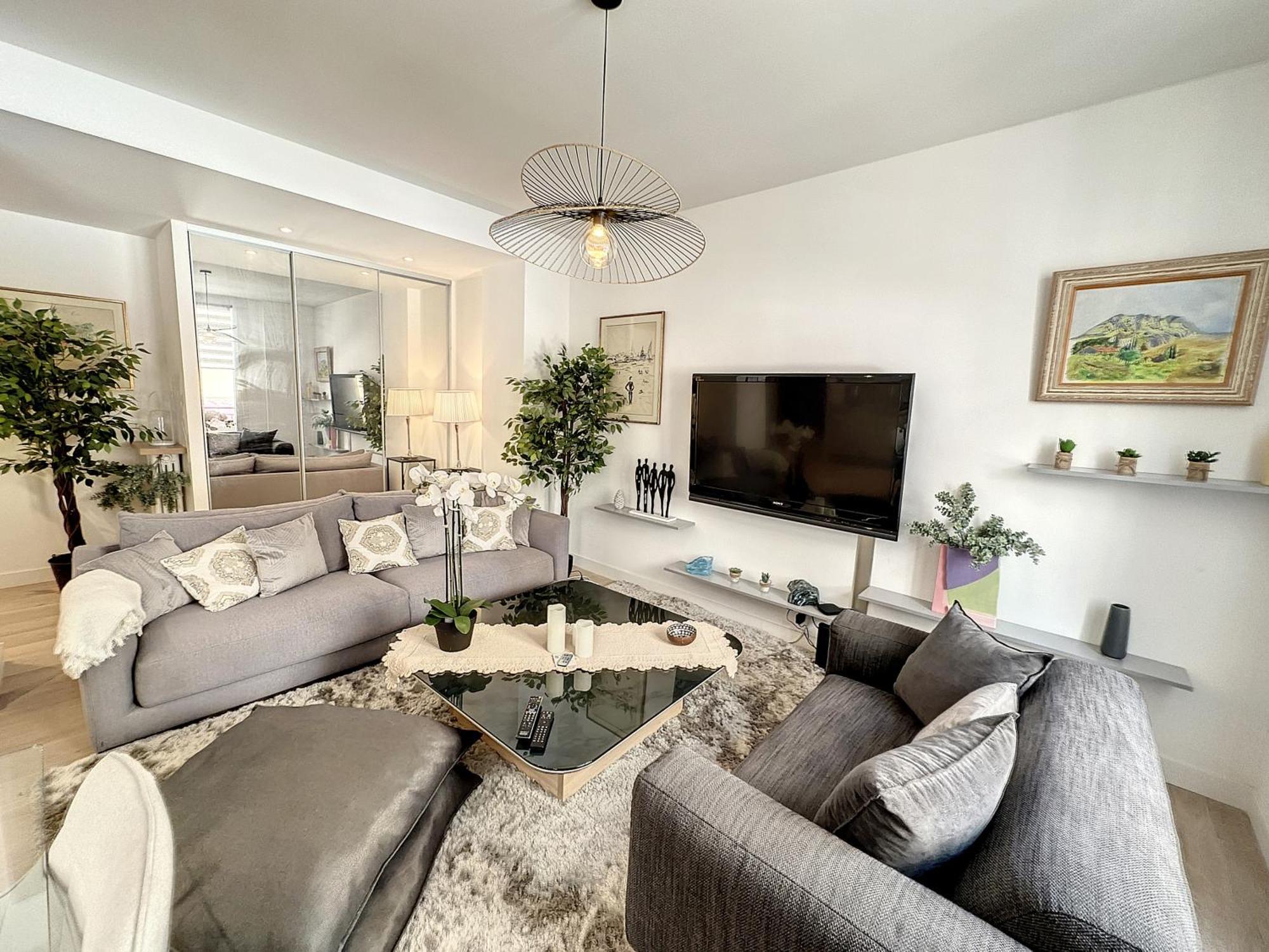Apartment Pah1 - Tres Beau 2 Pieces Dans Rue Pietonne *