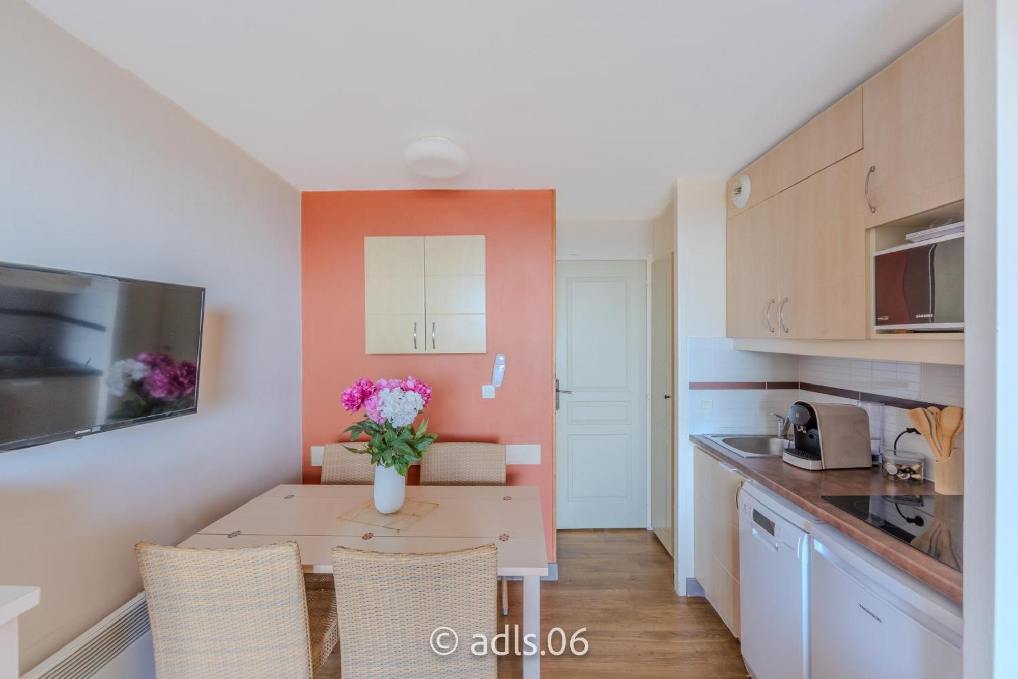 Un Studio De Charme Vue Mer & Piscine D'Exception Appartement *