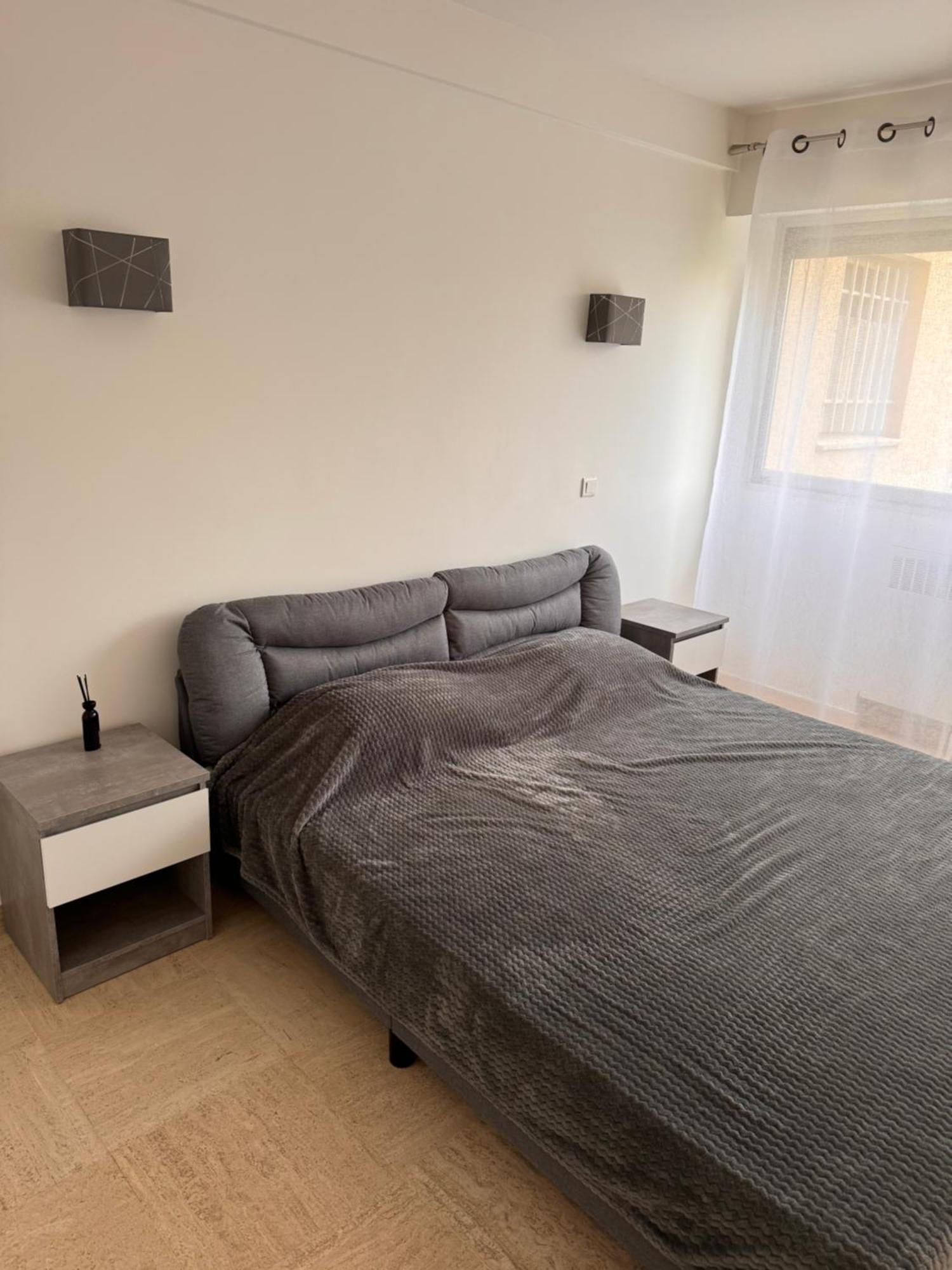 Apartment парк круазет , 3 комнаты , с террасой и паркингом , *