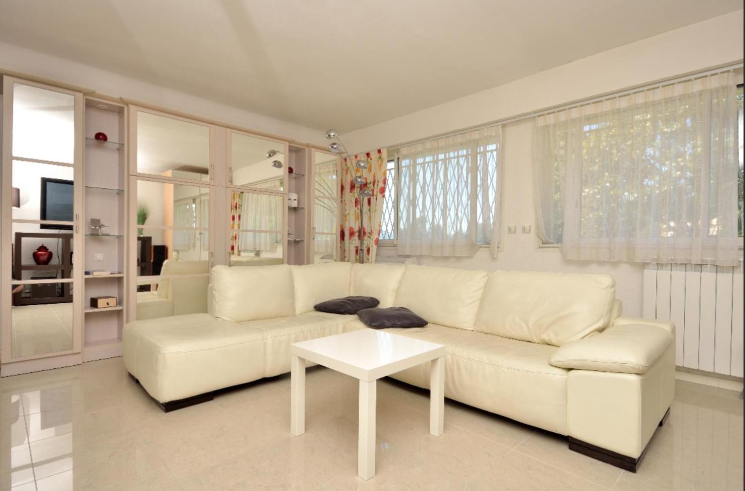 Apartamento Croix Des Gardes *