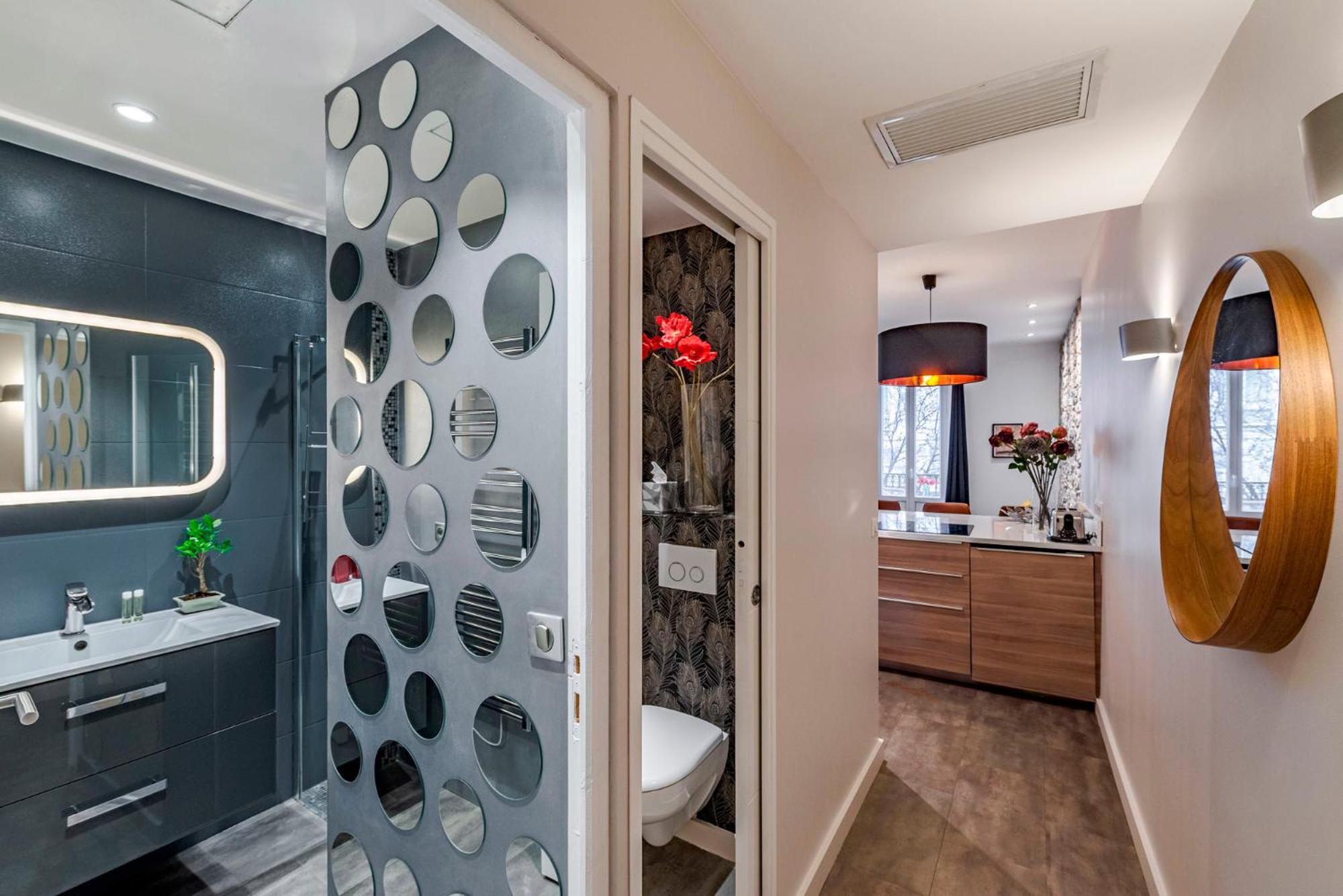 Apartment Luxury Family 2br - Prime Location, Walk To & Shopping, Sunny Balcony - Totolulu Hoche Cannes