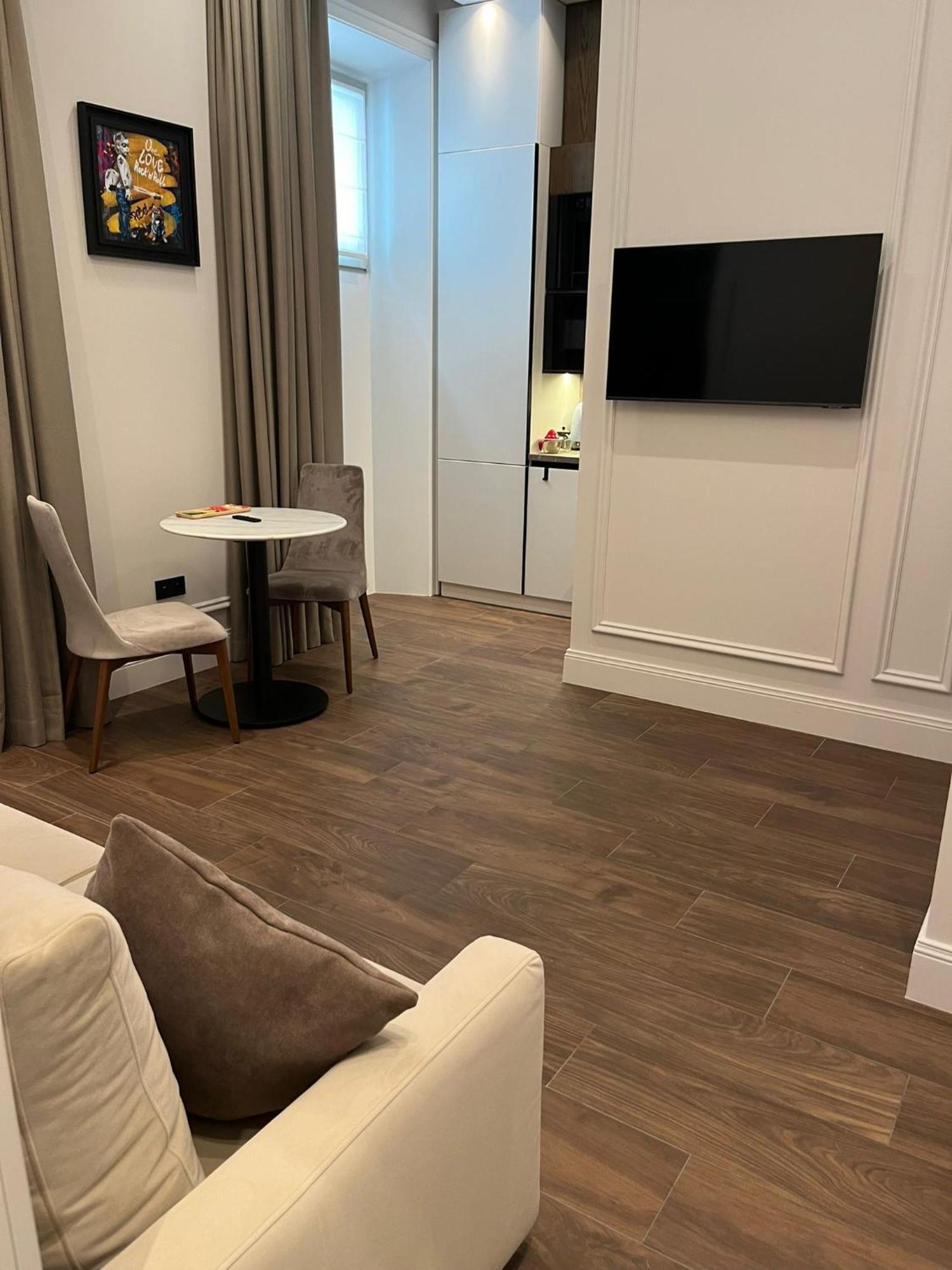 In The Heart Of Apartment *