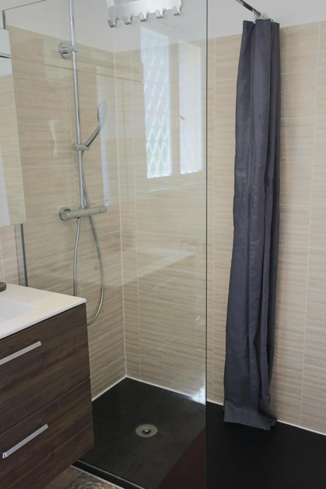 Apartment Air-conditioned Of 90 M2 Only 200 Meters Away From The Croisette Cannes