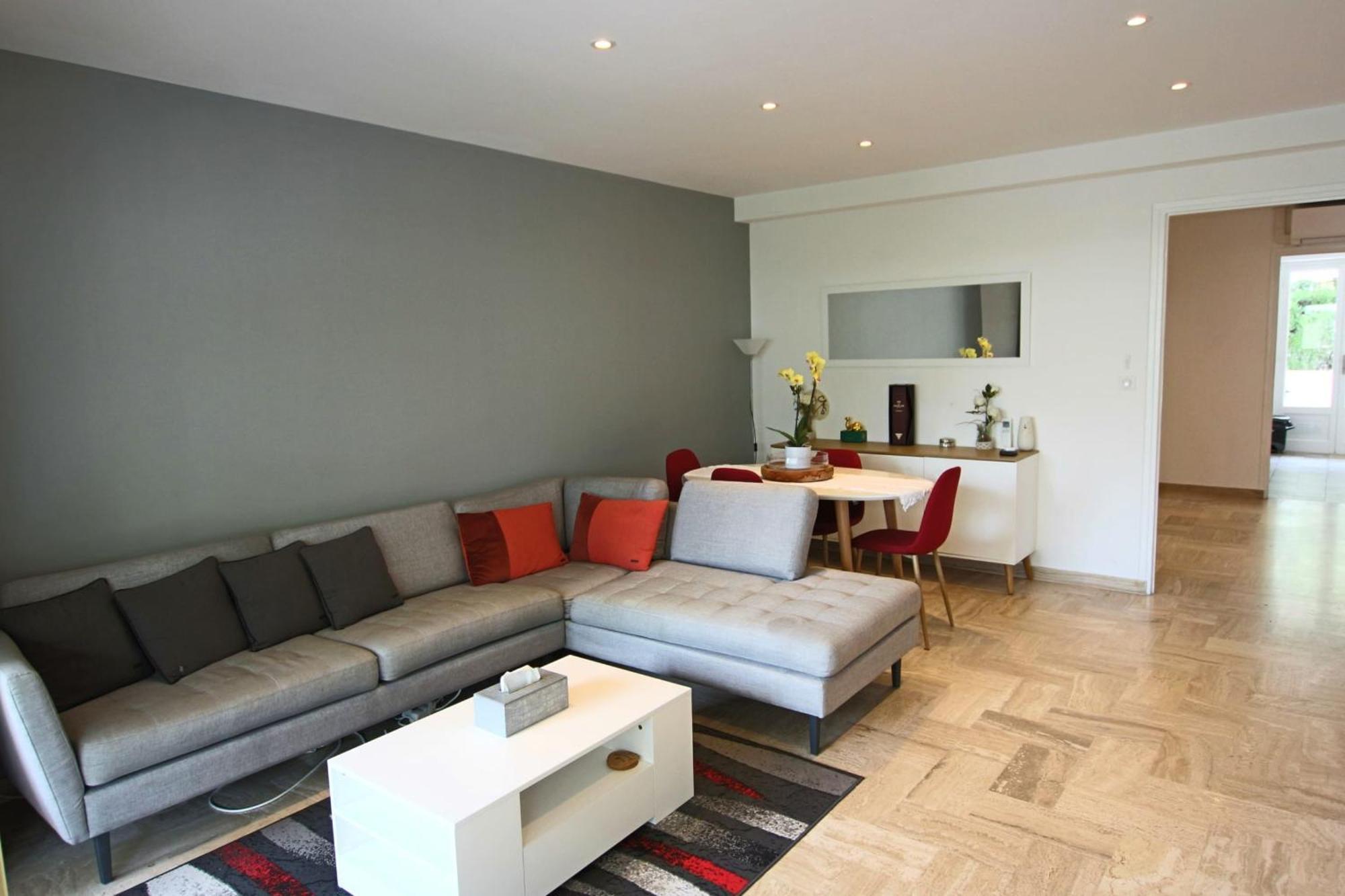Air-conditioned Of 90 M2 Only 200 Meters Away From The Croisette