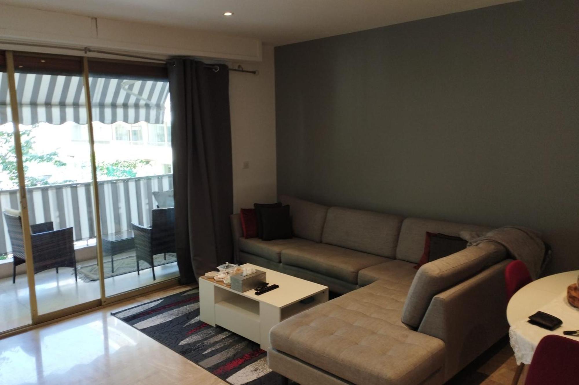 Air-conditioned Of 90 M2 Only 200 Meters Away From The Croisette