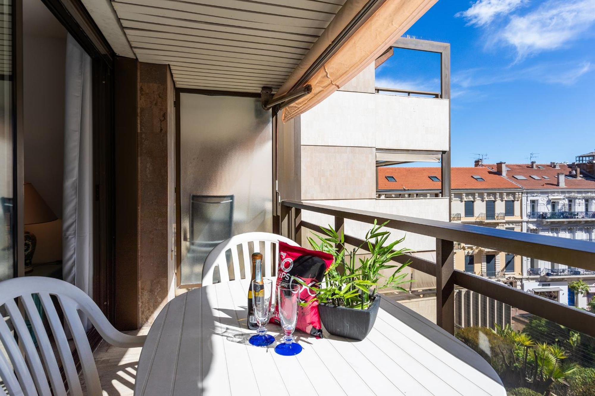Gray D'albion Bra507 Appartement Cannes