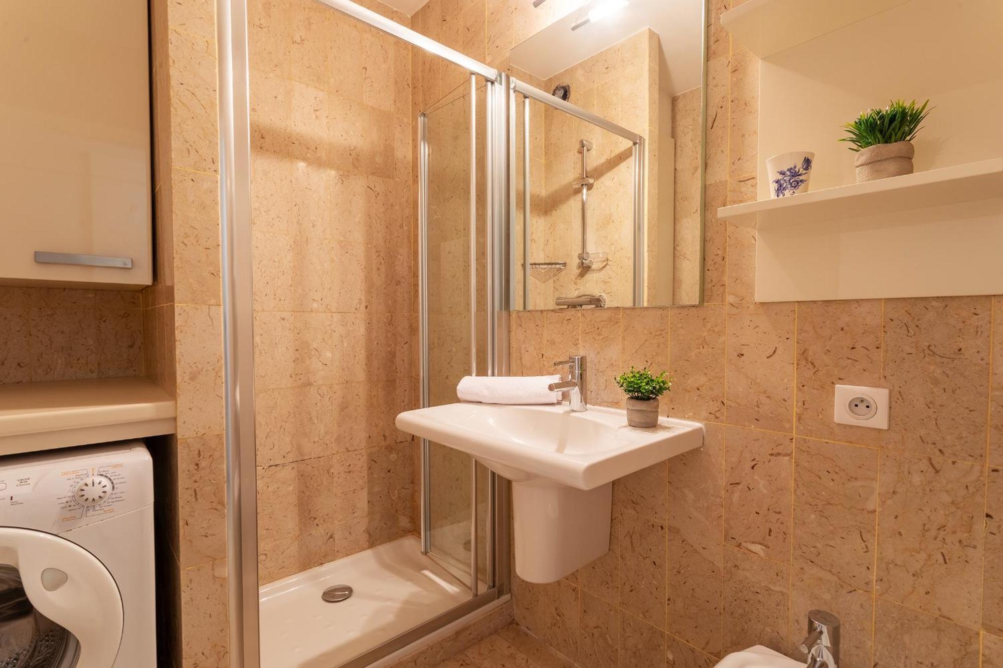 Appartement Gray D'albion Bra507