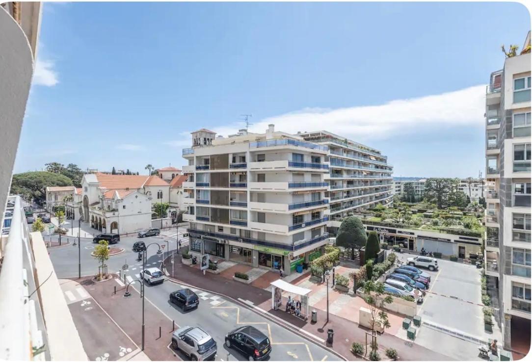 1 Piece Pointe De La Croisette A Cannes