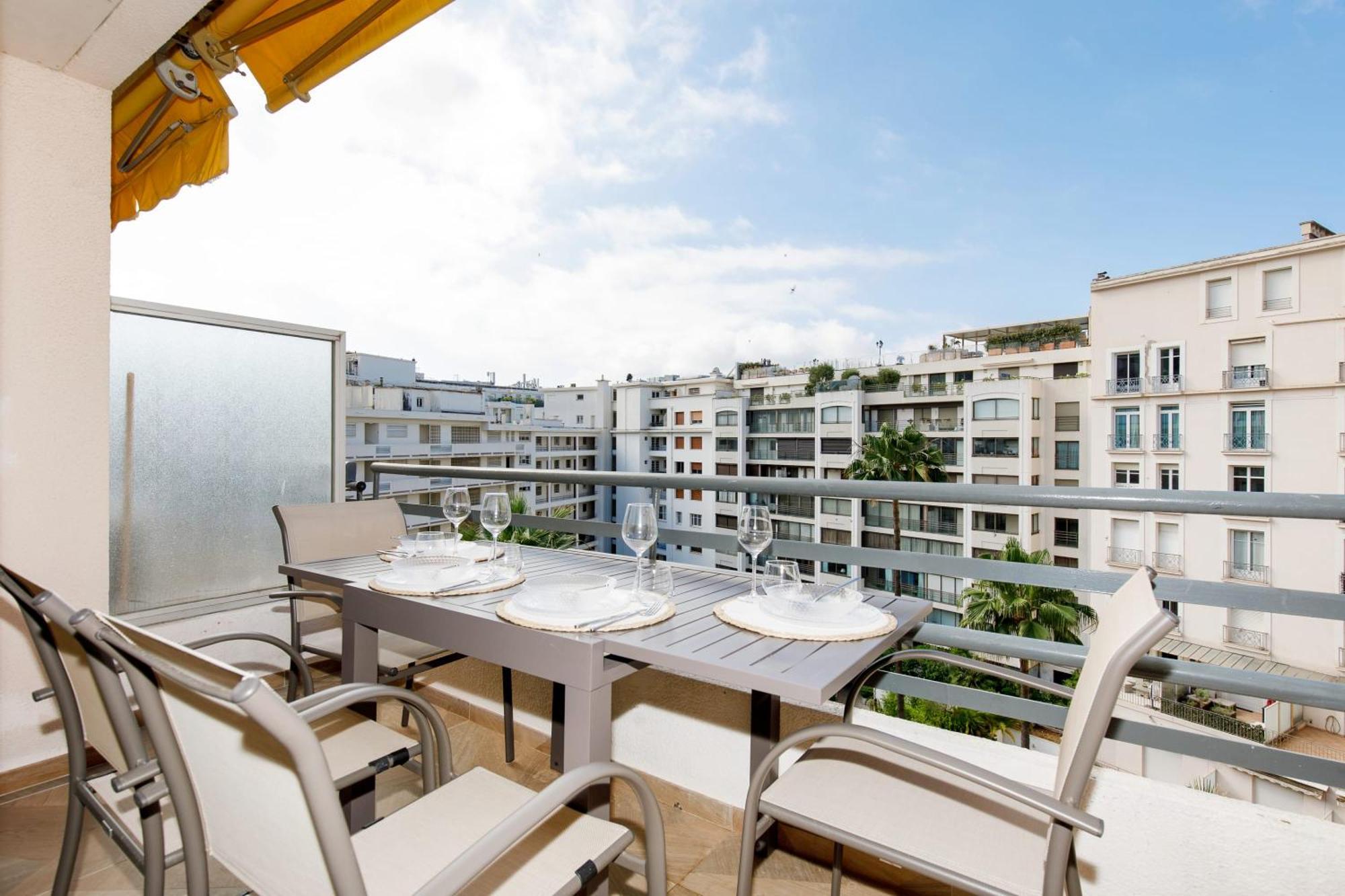Carlton Area Lux 2 Beds 2 Baths * Cannes
