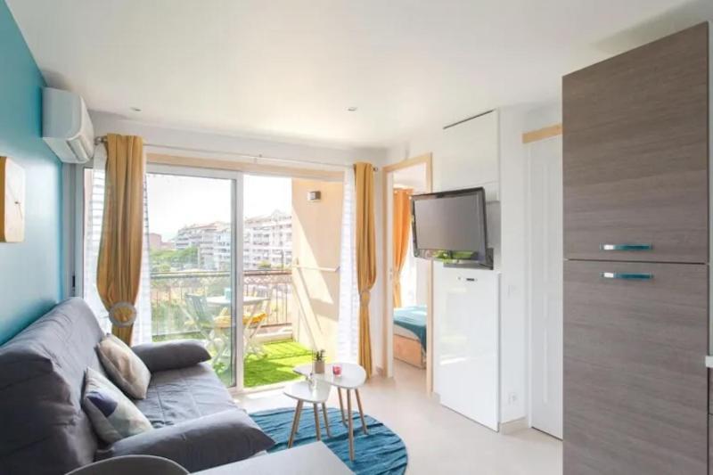 Palm Azur Climatise, Wifi, Piscine, Parking Appartement Cannes