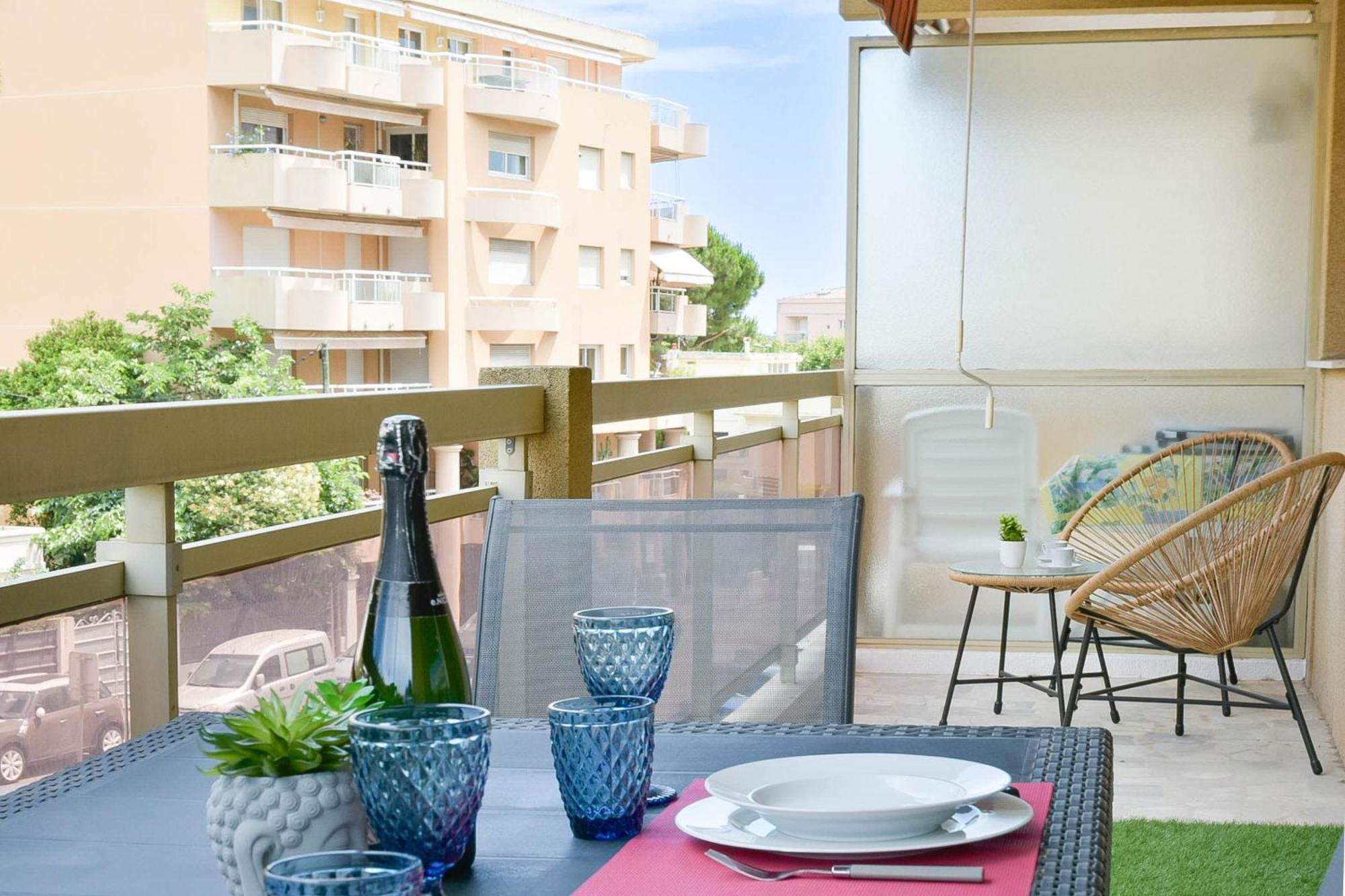 Apartment Palm With Terrace 150m From Beaches *