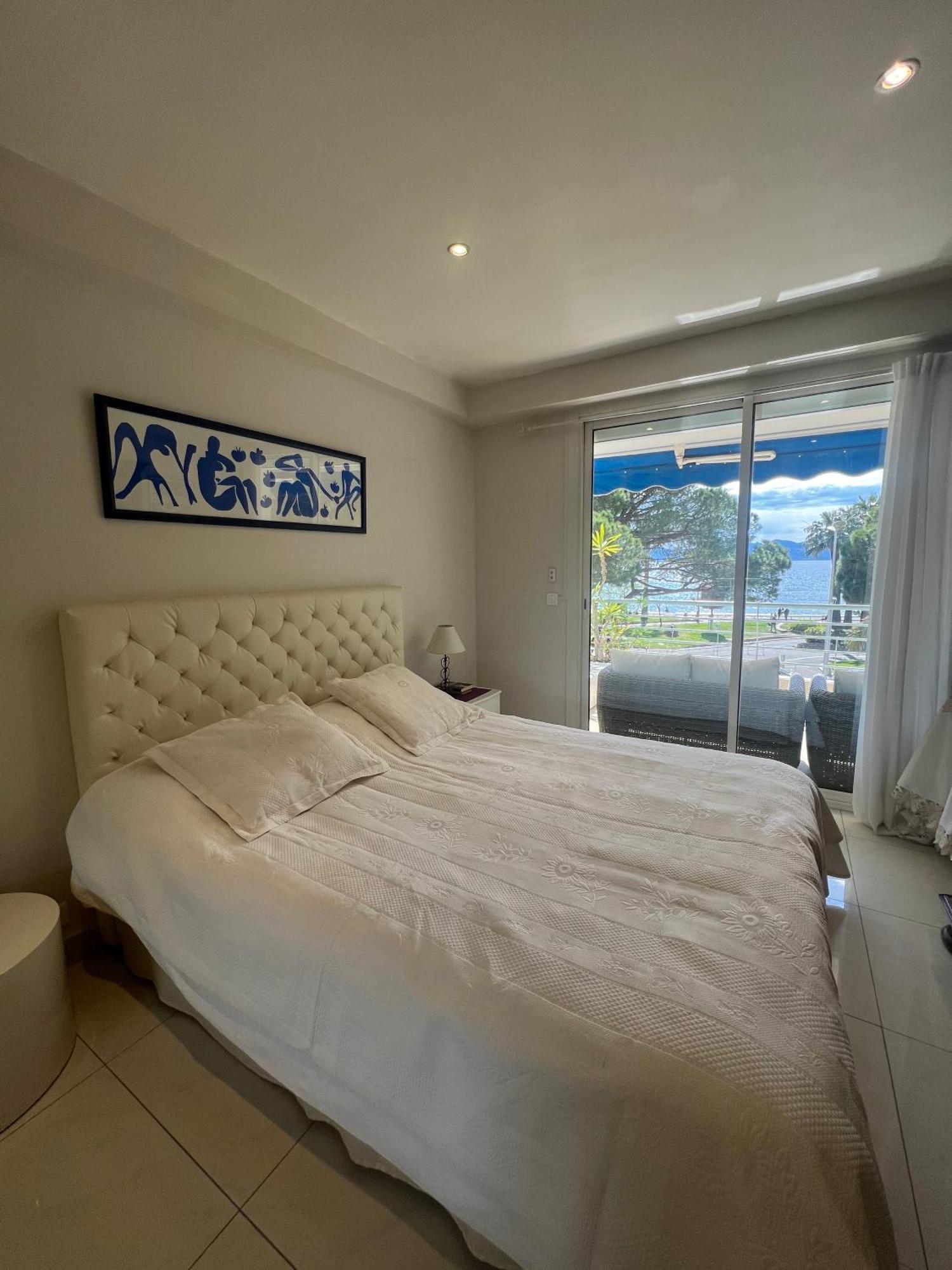 Sea View Croisette Apartment