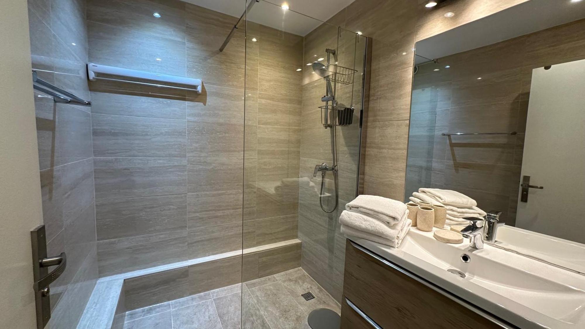Gray D'albion Croisette, 4 Personnes Appartement *