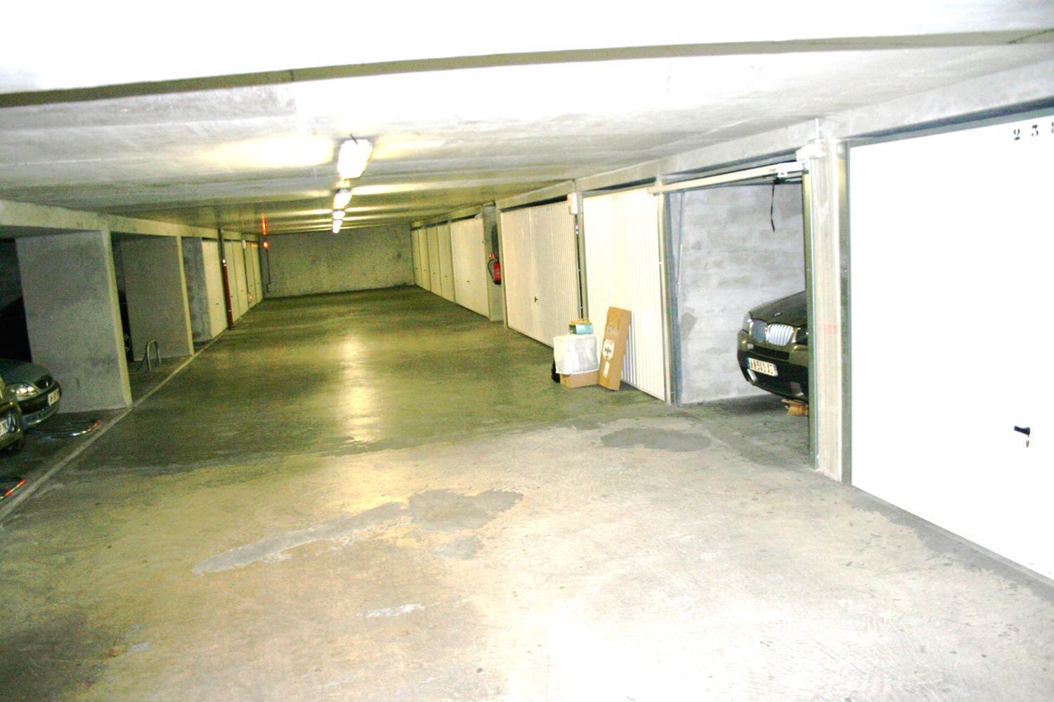 Bristol Park - Parking - 5mn Walk From Palais Des Festivals
