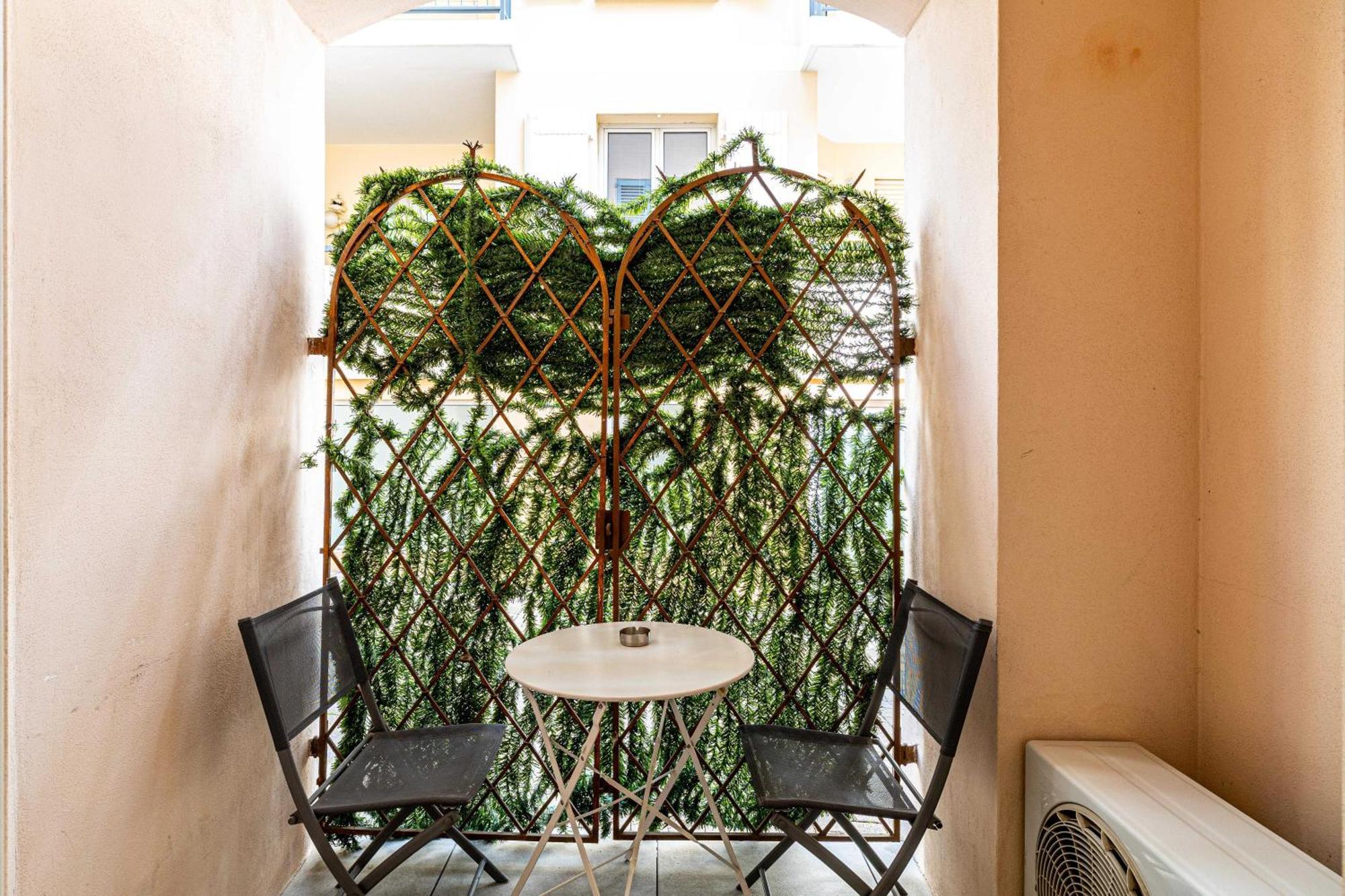 Cozy Renovated Studio - Meynadier Apartment Cannes