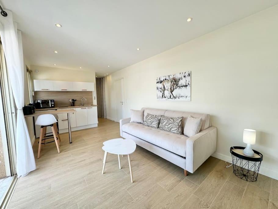 Le Palm Beach, Clim ,parking, Neuf Cannes